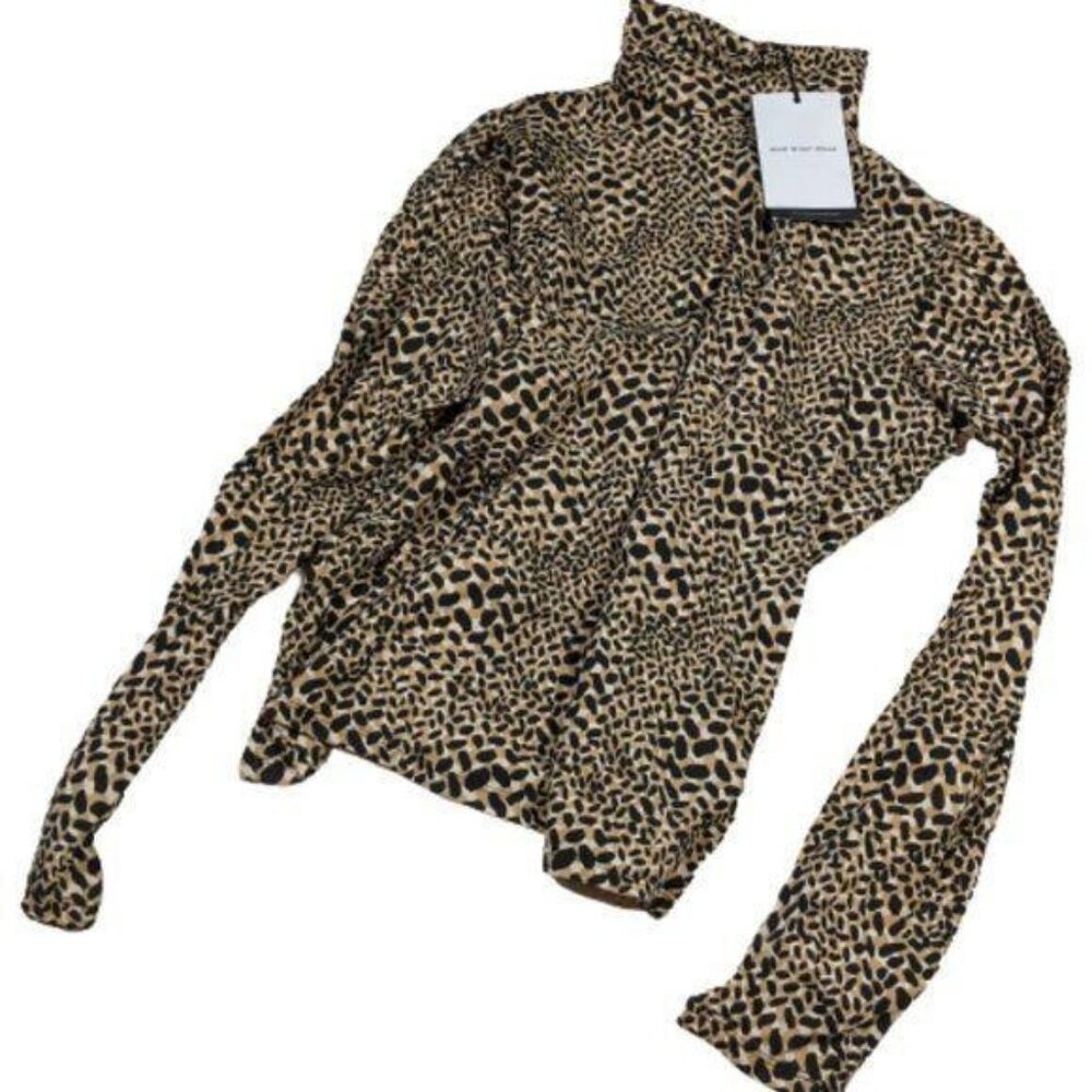 Who What Wear women's animal print turtleneck lightweight‎ top